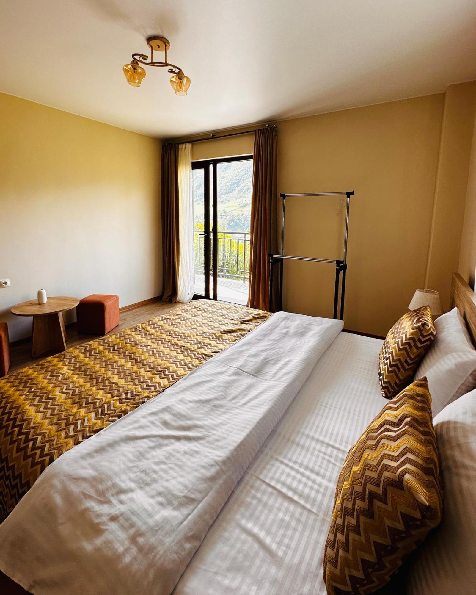 "Panorama" Kakhri Hotel Mestia Exterior photo